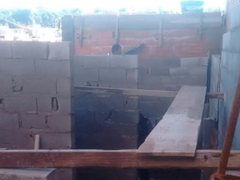 favela-barracos-construindo-2