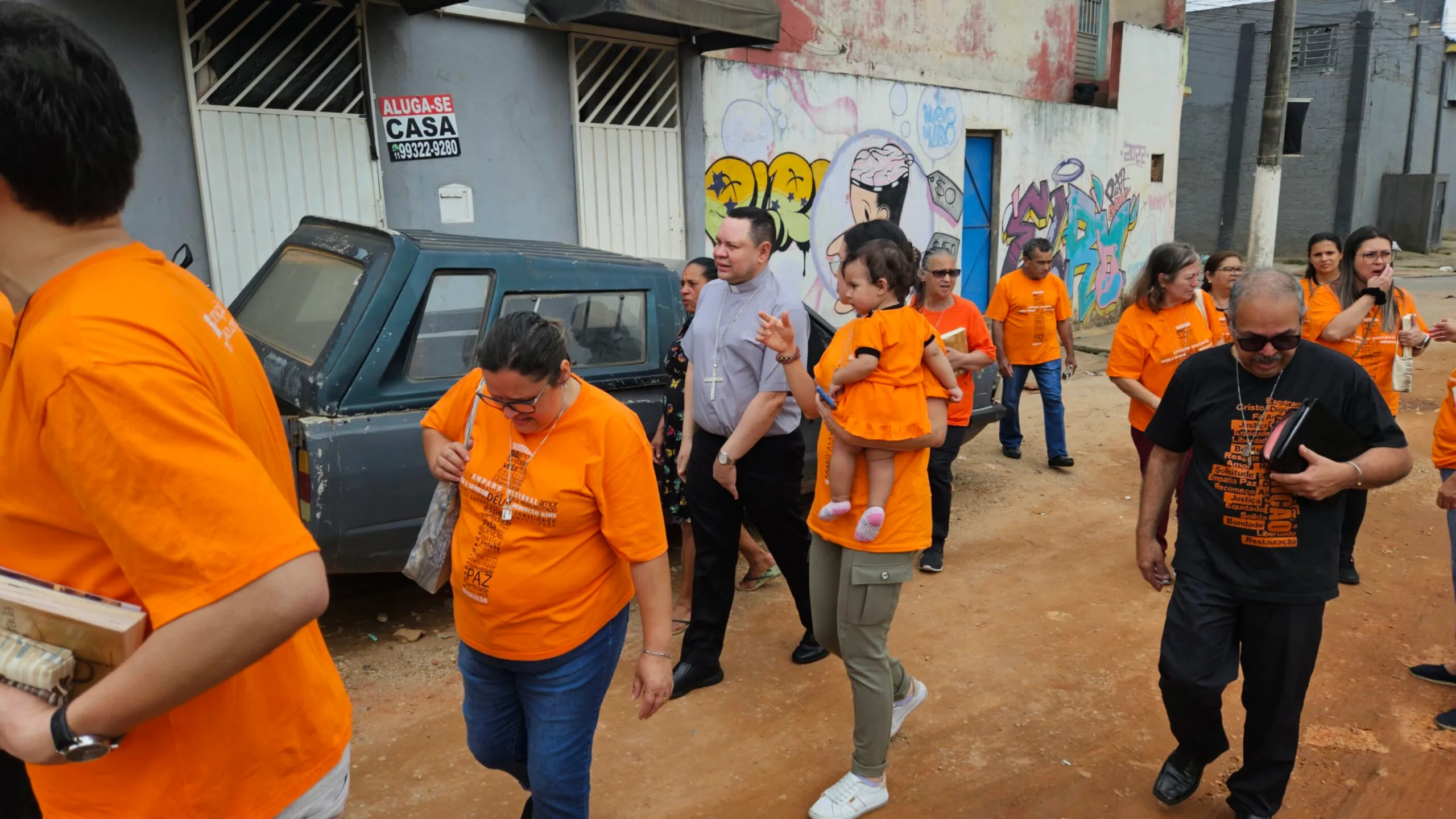 Dom Cícero realiza visita missionária no extremo da periferia da zona Leste